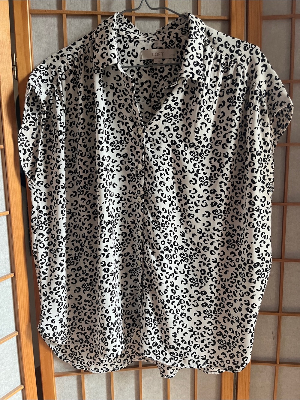 LOFT Black and White cheetah print short sleeve blouse LP